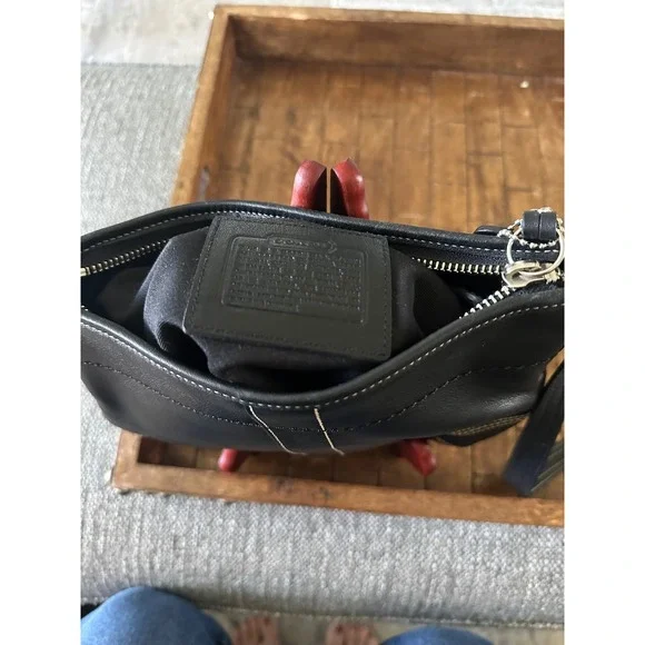 COACH ICONIC Y2K SMALL SOHO CROSSBODY BAG BLACK LEATHERw/ white